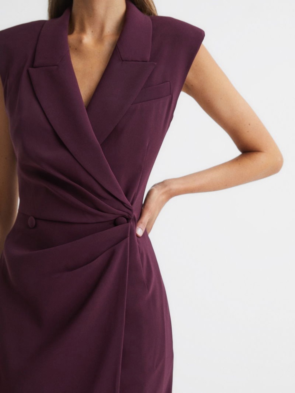 Reiss Cecile Tux Bodycon Midi Dress in Plum - Picture 2 of 8